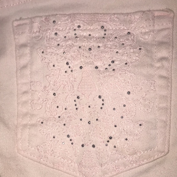 BOGO!! Pale Pink Bermuda Shorts/4 - Picture 3 of 10